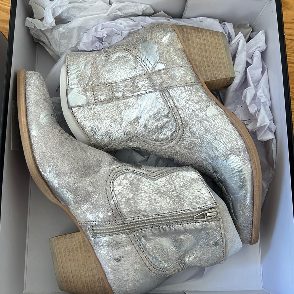 Dolce vita silver boot